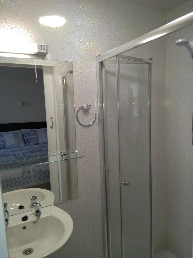 Lamplighter Guesthouse بلايموث الغرفة الصورة